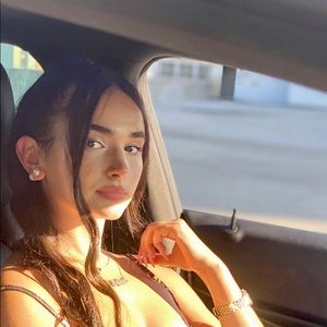 Meet your Posher, Ashleigh